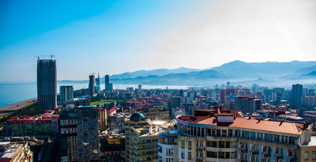 Sea View Apartment Near To The Dancing And Music Fountains Batumi Exterior foto